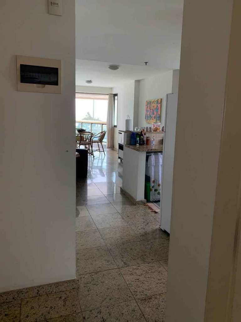 Barra da Tijuca – Av Lúcio Costa – Flat