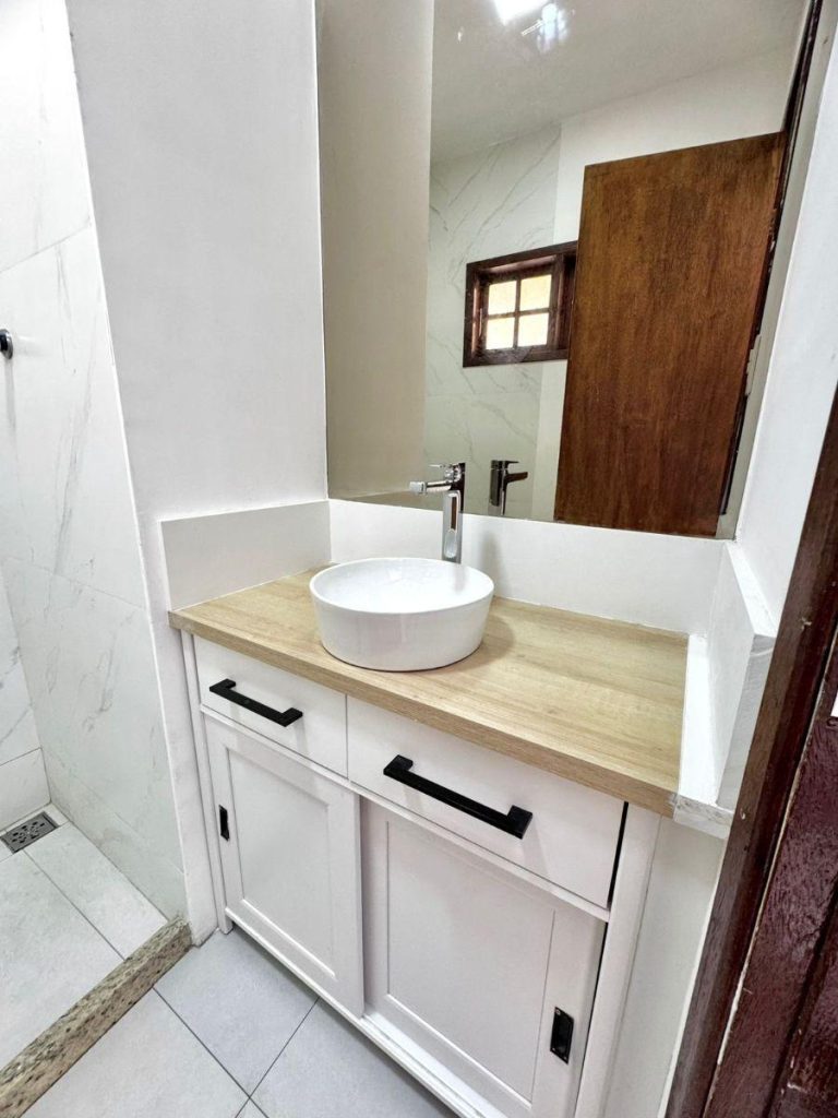 Vargem Grande – Casa duplex – 4 quartos – R$580.000,00