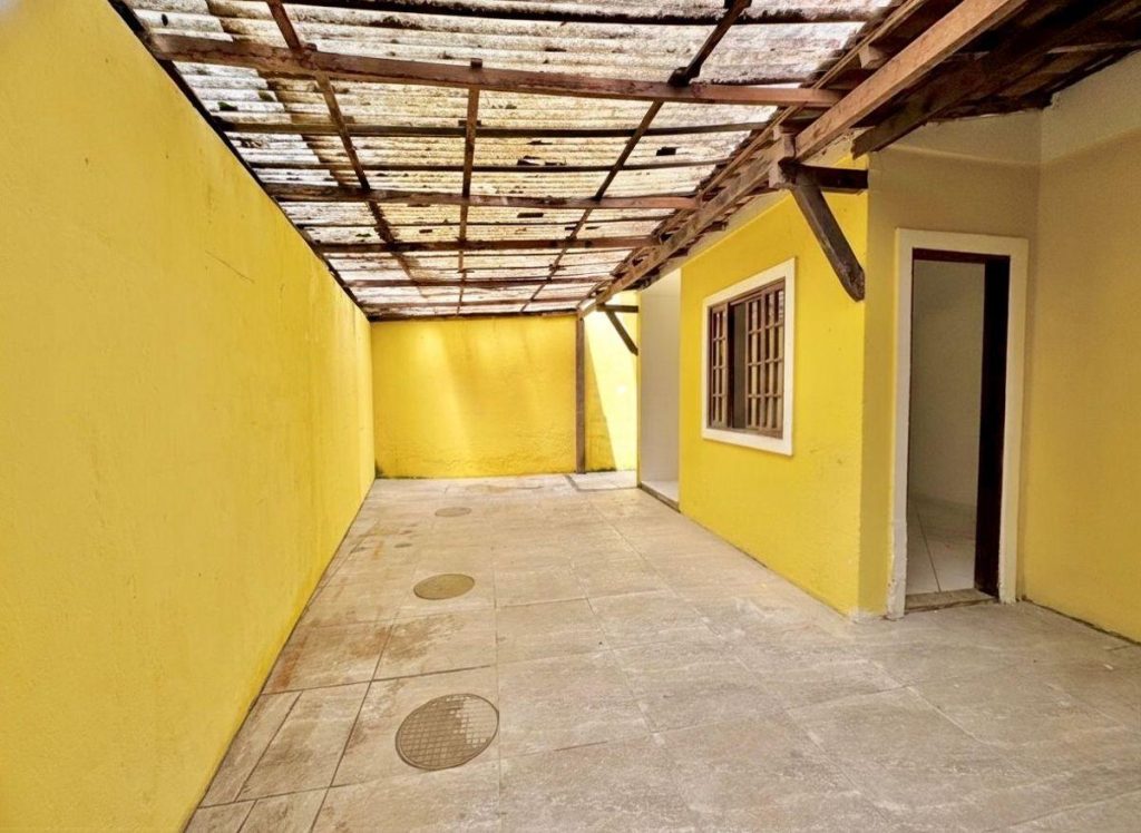 Vargem Grande – Casa duplex – 4 quartos – R$580.000,00