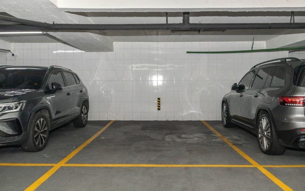 Leblon – Rua Aperana – 2 quartos – 79m²