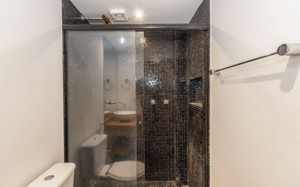 Leblon – Rua Aperana – 2 quartos – 79m²