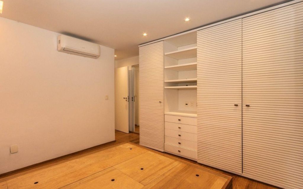 Leblon – Rua Aperana – 2 quartos – 79m²