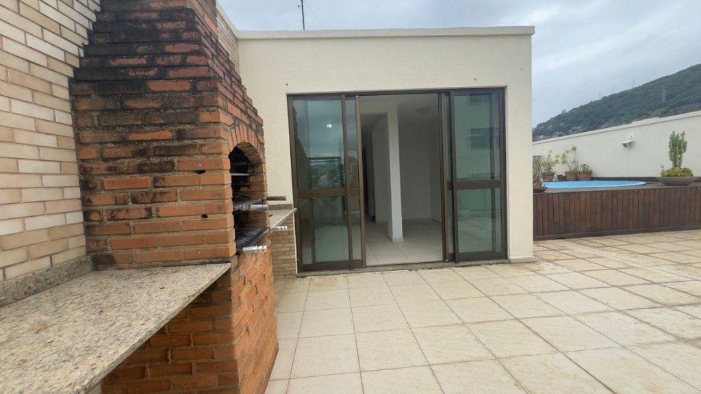 Tijuca – Cobertura – R. Visconde de Figueiredo – 3 quartos – 210m²