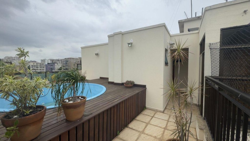 Tijuca – Cobertura – R. Visconde de Figueiredo – 3 quartos – 210m²