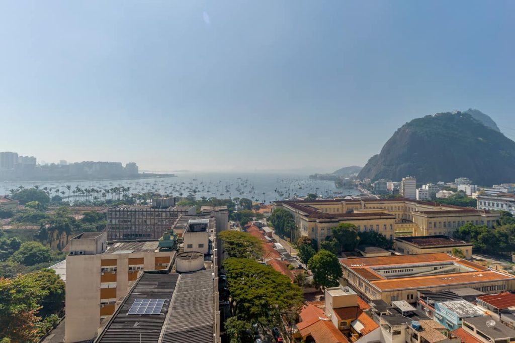 Botafogo – Rua Lauro Muller – 2 quartos – 78m²