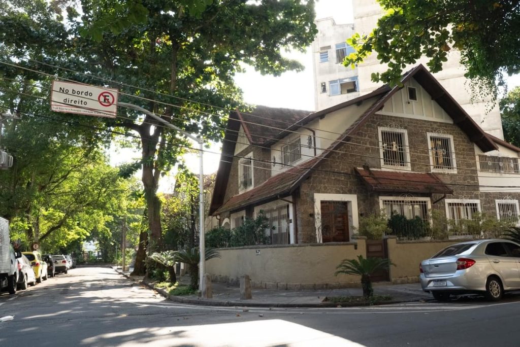 Urca – Casa dos anos 30 – 3 quartos – 260 m² – R$3.199.000,00