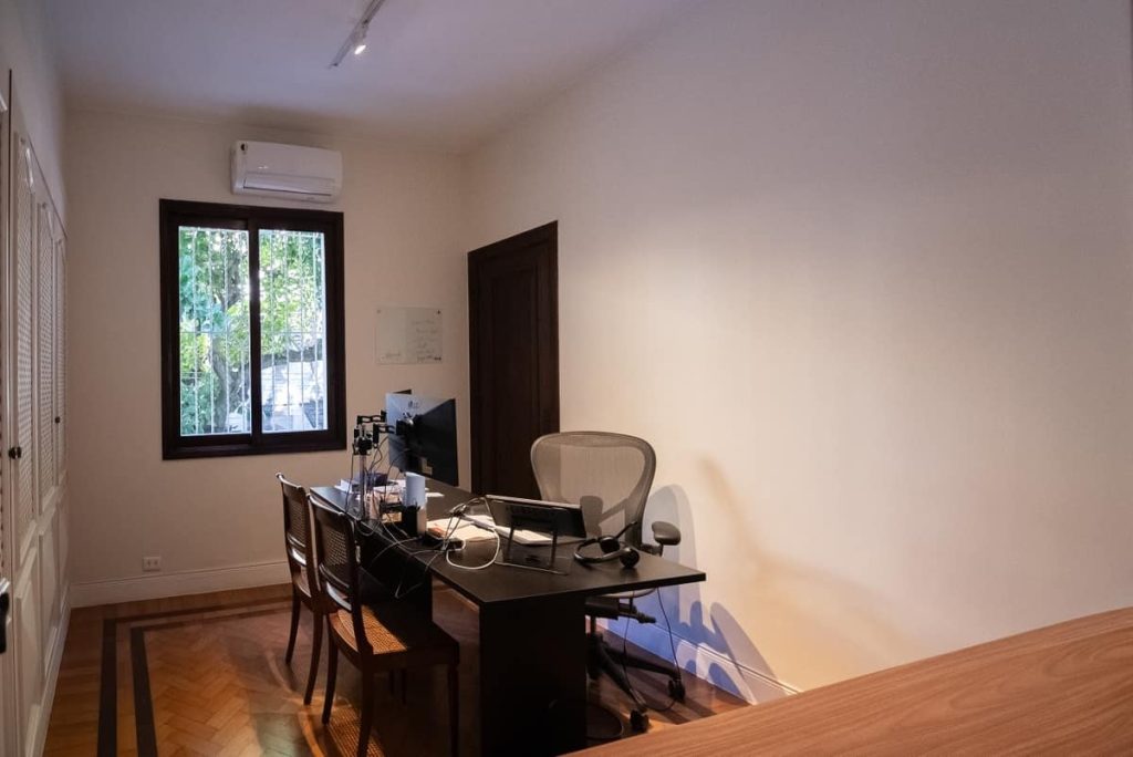 Urca – Casa dos anos 30 – 3 quartos – 260 m² – R$3.199.000,00