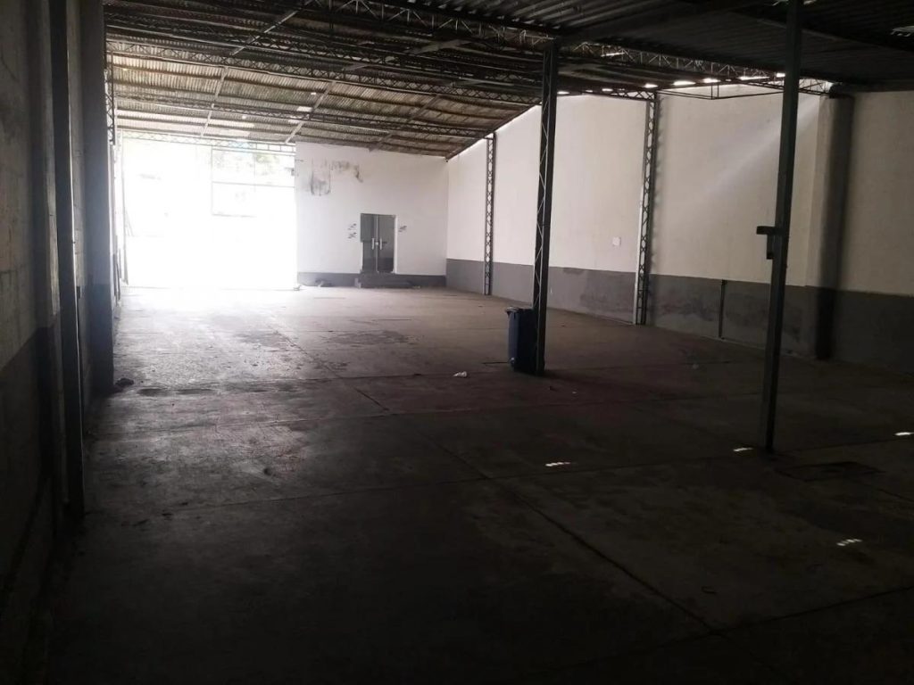 Benfica – Galpão – Rua Capitão Félix – 407,50 m²