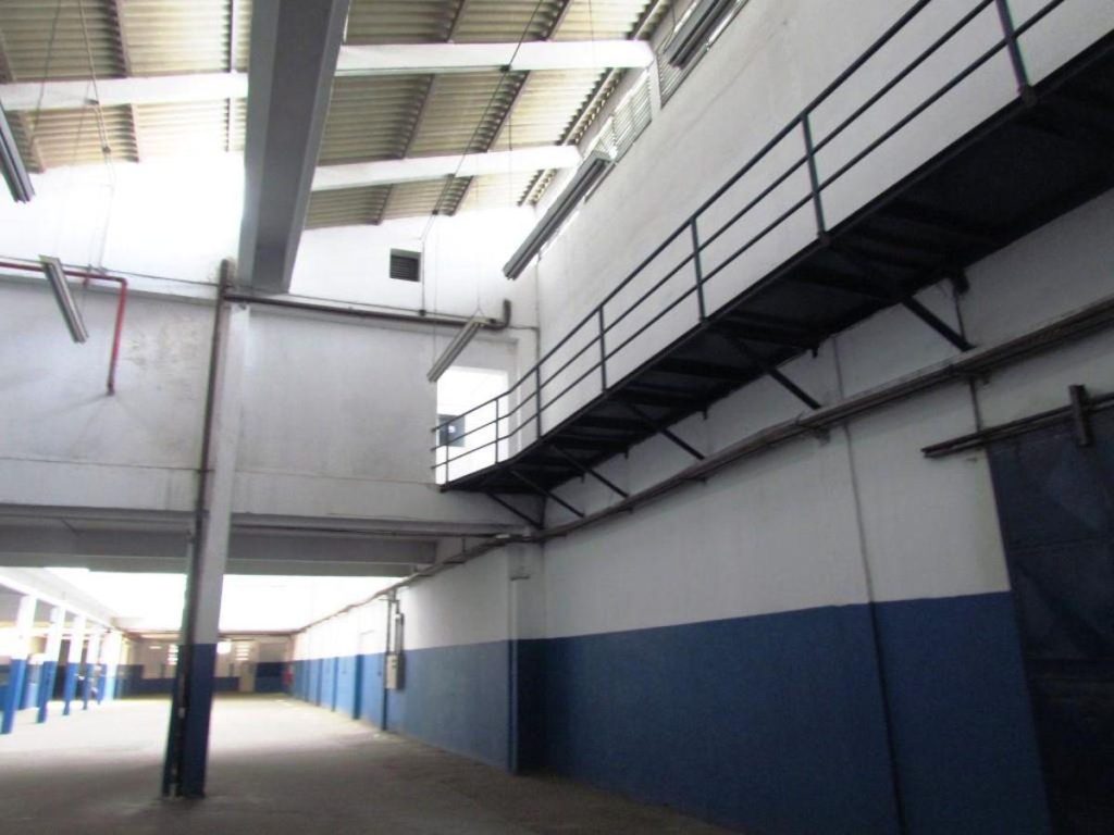 Galpão – São Cristóvão – Rua Melo e Souza – 780 m² – R$40.000,00