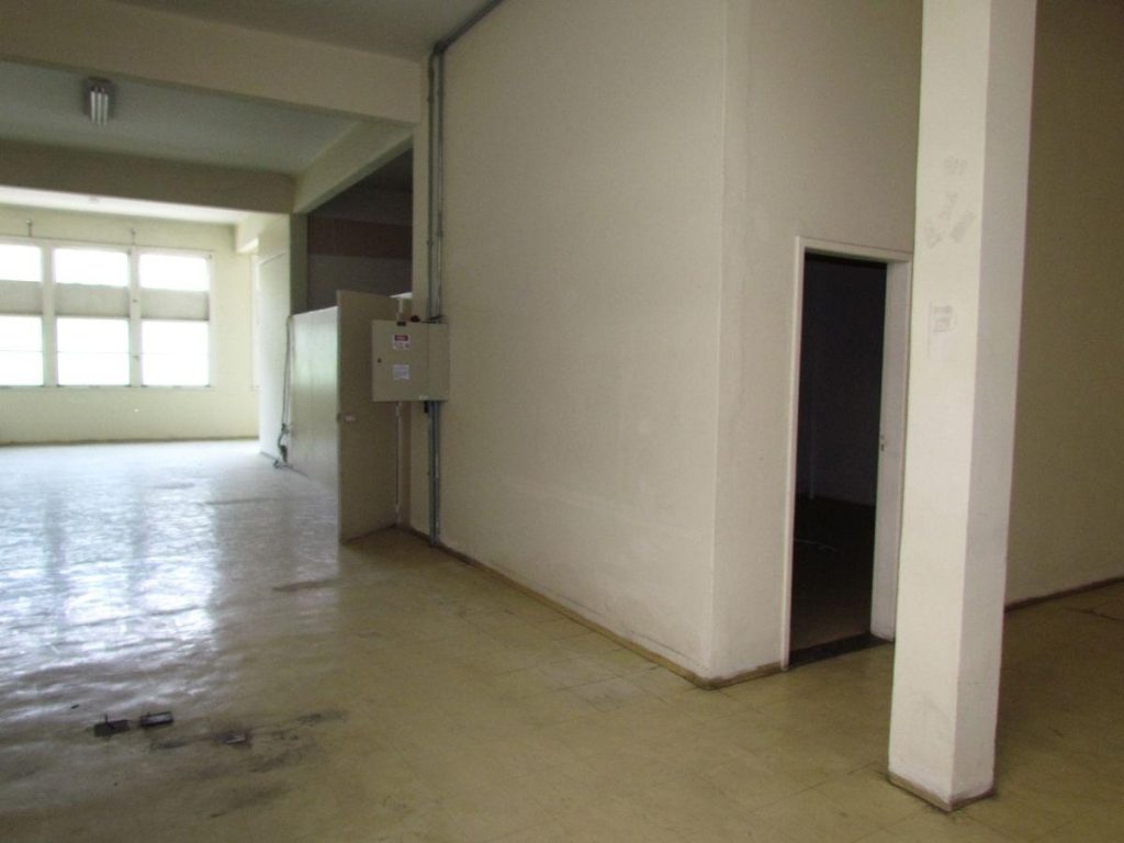 Galpão – São Cristóvão – Rua Melo e Souza – 780 m² – R$40.000,00