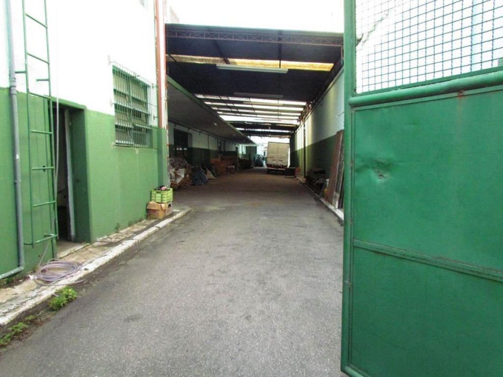 Galpão – São Cristóvão – Rua Melo e Souza – 3.373 m² – R$75.000,00