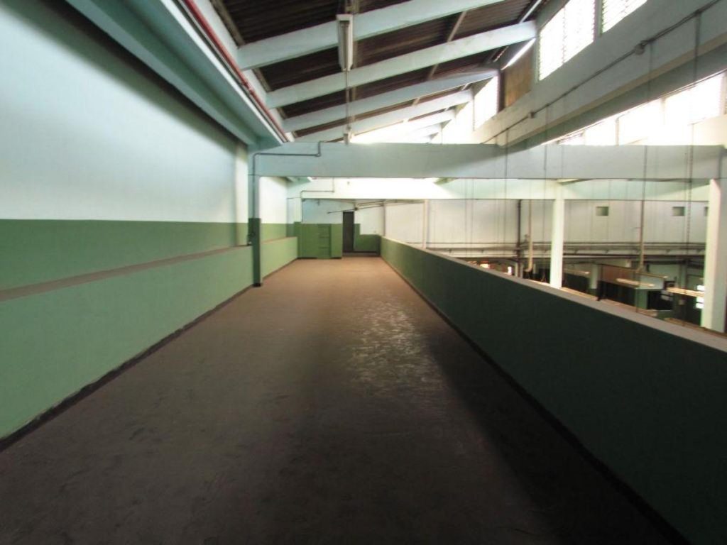 Galpão – São Cristóvão – Rua Melo e Souza – 3.373 m² – R$75.000,00