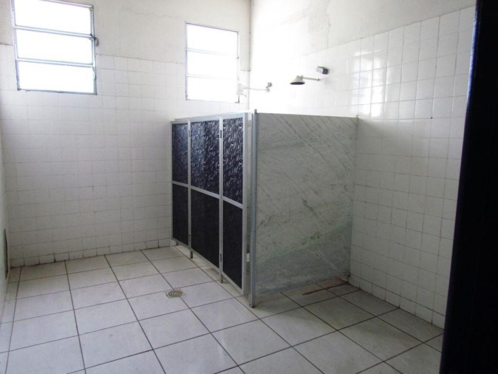 Galpão – São Cristóvão – Rua Melo e Souza – 3.373 m² – R$75.000,00