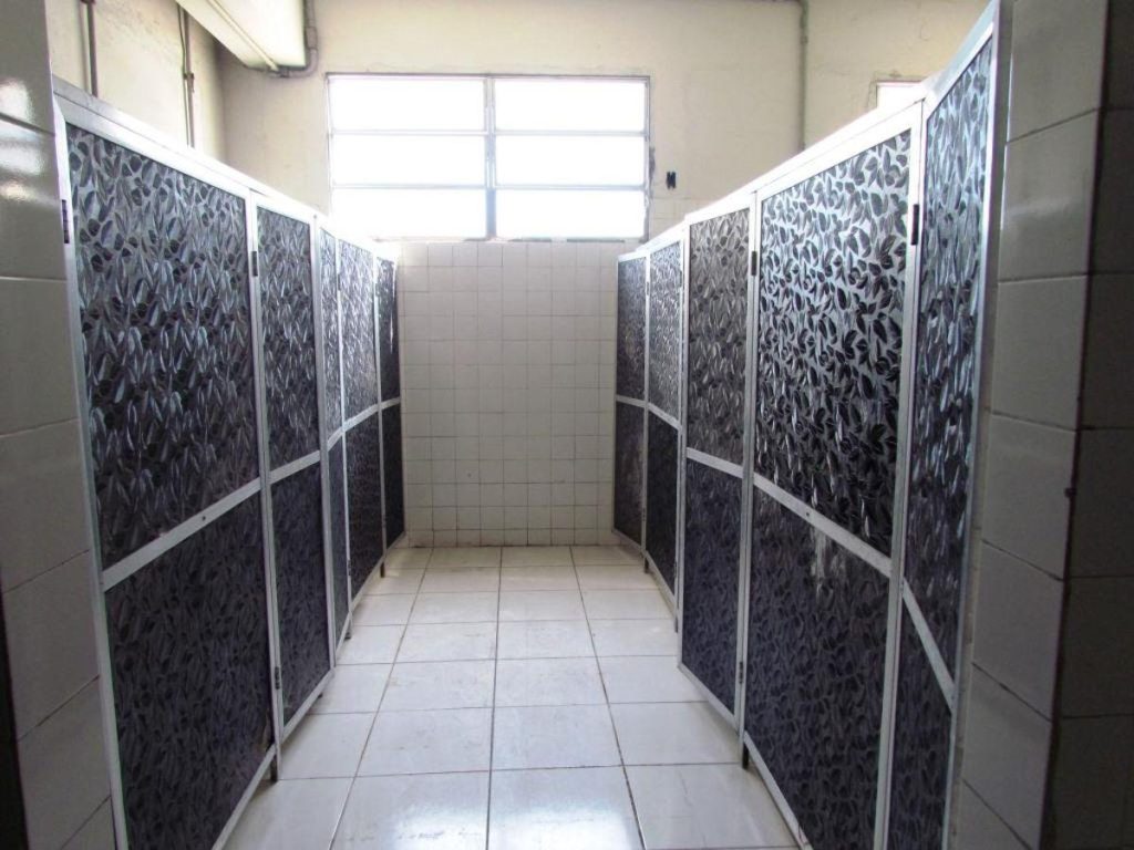 Galpão – São Cristóvão – Rua Melo e Souza – 3.373 m² – R$75.000,00