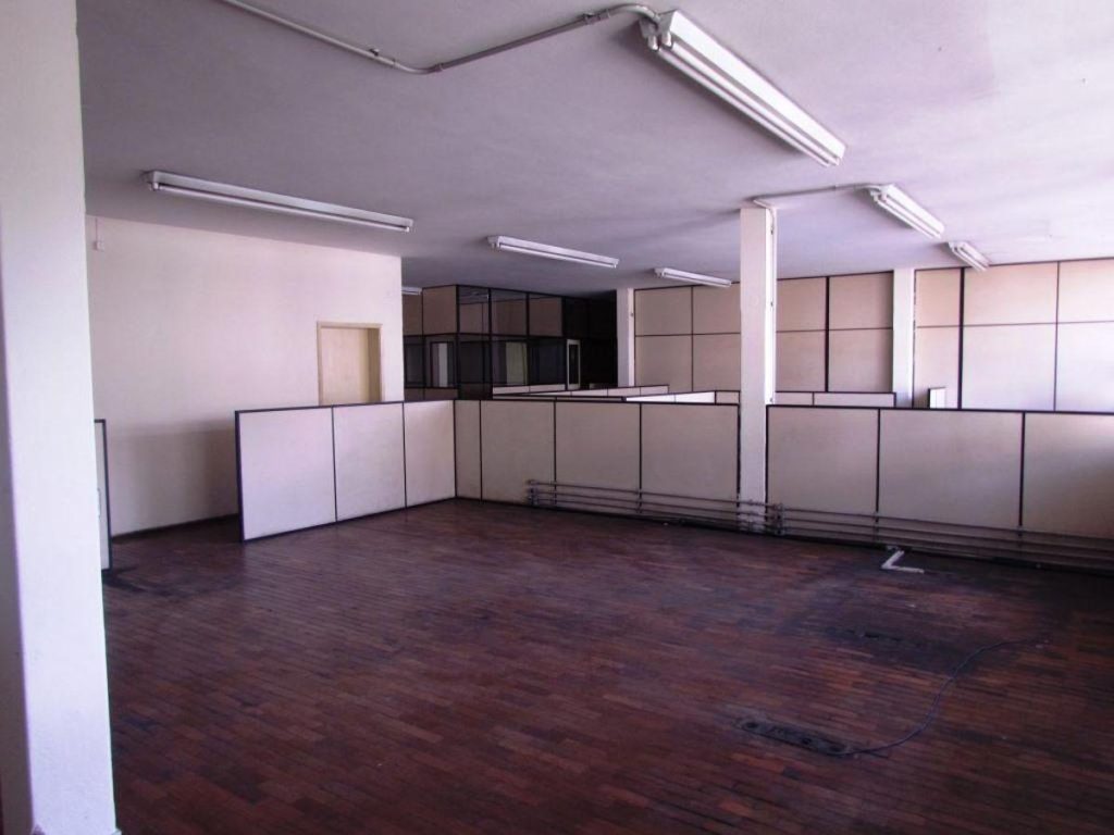 Galpões – São Cristóvão – Rua Melo e Souza 96 – 4.453,50 m² – R$30.000.000,00